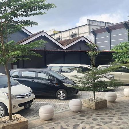 Hotel Kaliu Pacitan Exterior photo
